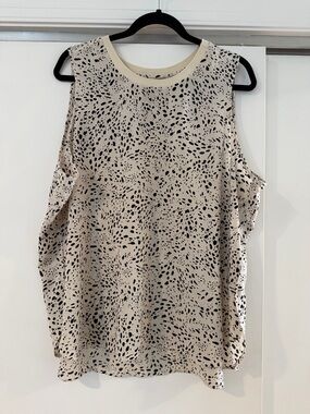 Simply Vera Vera Wang Cream Tank with Black Speckle Print